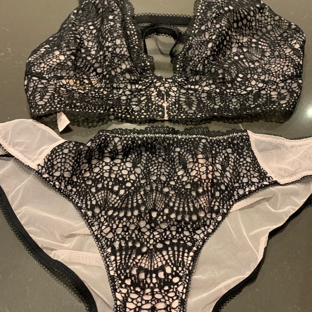 NWT Victoria's Secret Black Lace Lingerie
